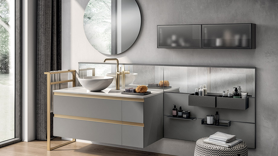 Accessori a parete per un bagno piccolo